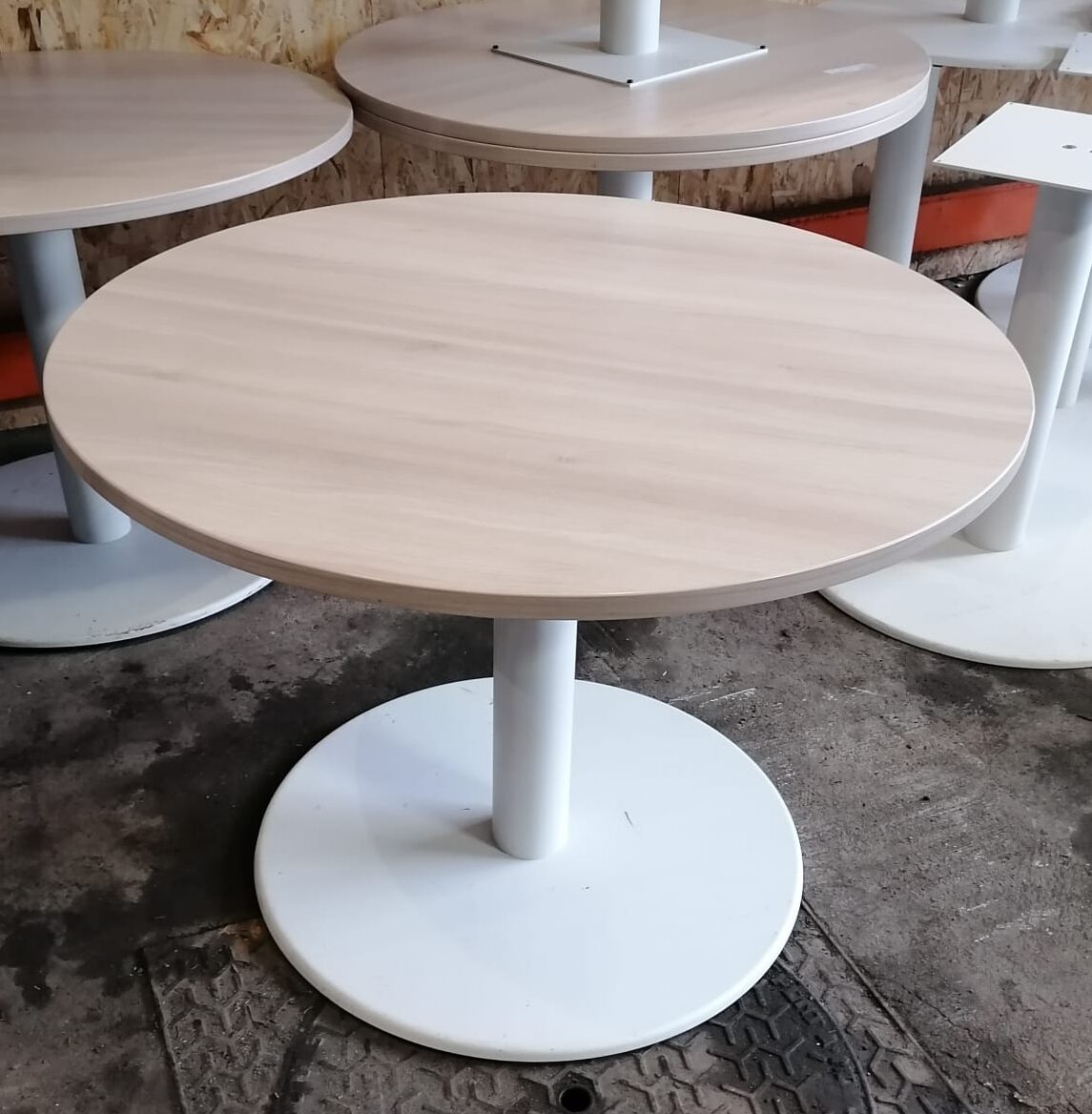 vrek Rusteloos Pest Table ronde de bureau Steelcase • D-stocker / Mobilier de bureau pas cher